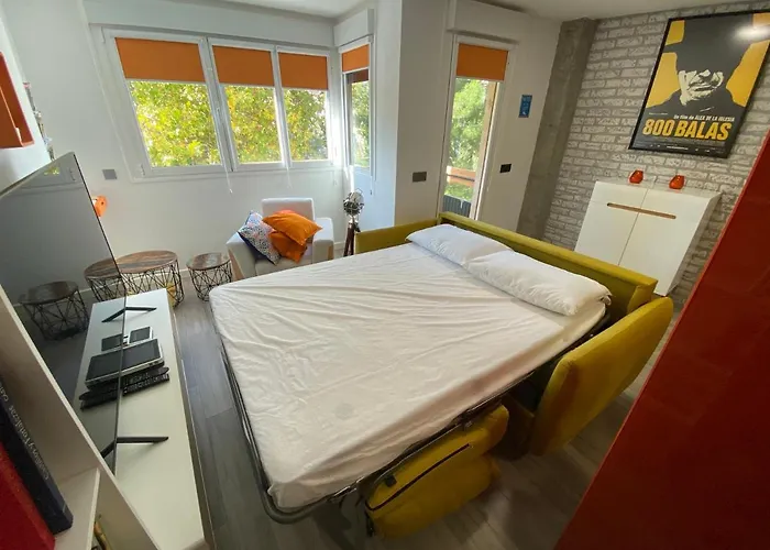 Lägenhet Universidad 4 *